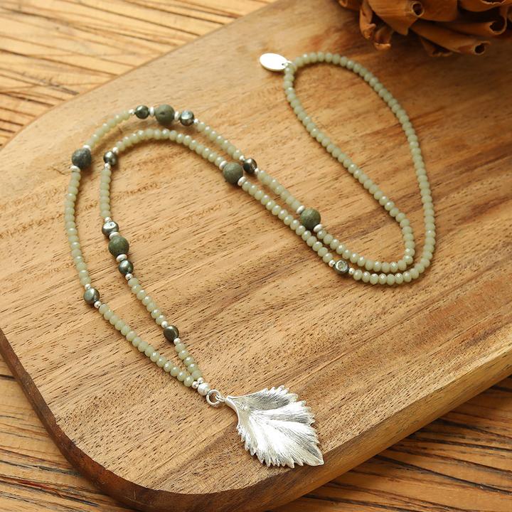 Image du produit Andreani Collier avec pendentif feuille en véritables perles vertes d'eau douce avec verre (Verre)