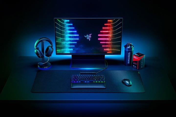 Actual product image Razer Strider (XXL)