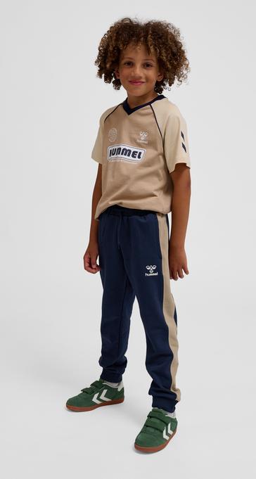 Image du produit hummel hmlESSEN PANTS (122)