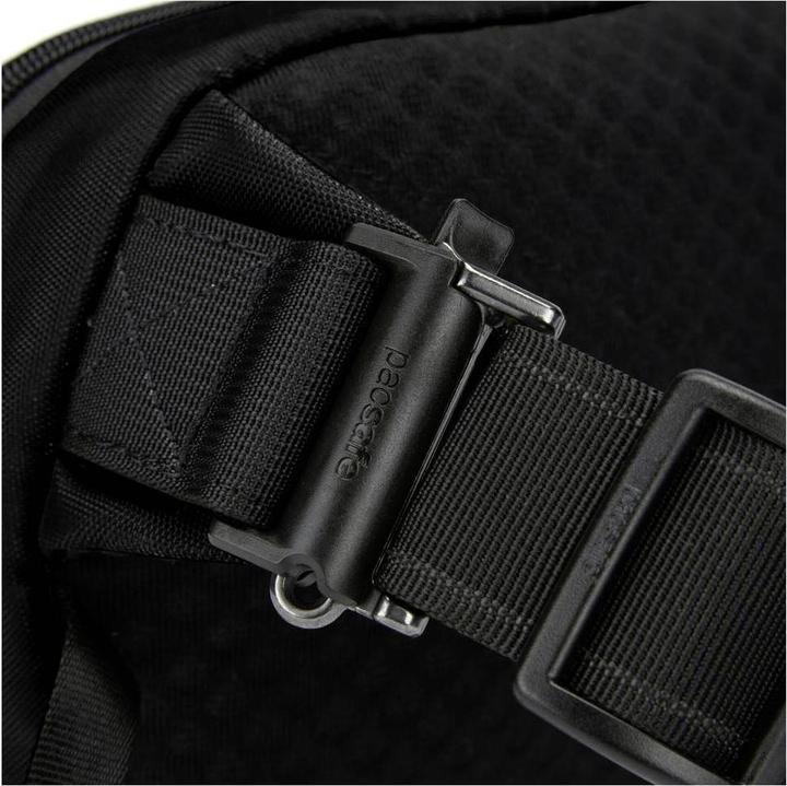 Actual product image Pacsafe Metrosafe X urban sling