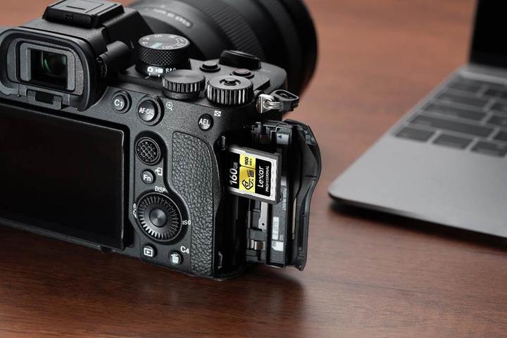 Produktbild Lexar Professional Gold Series 2.0 (80 GB, CFexpress Typ A)