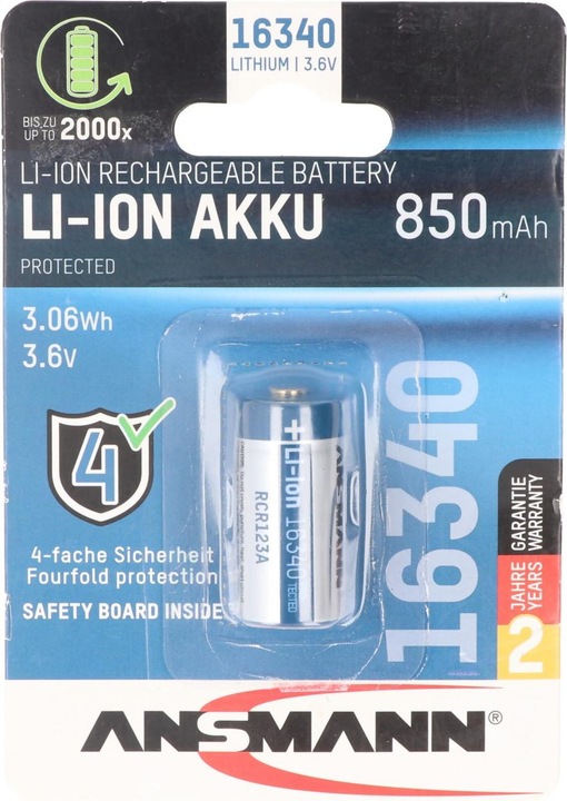 Produktbild Xtar Akku CR123 A 8 Stück und LCD-Schnell-Ladegerät