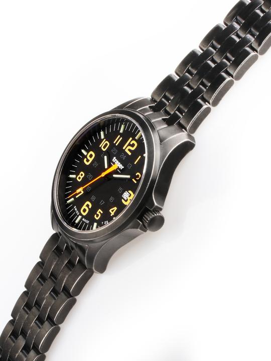 Actual product image Traser P67 Officer Pro (Analogue wristwatch, 42 mm)