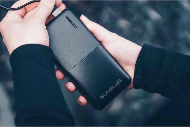 Produktbild Sunslice Externer Akku "Gravity 20" (20000 mAh, 18 W, 74 Wh)