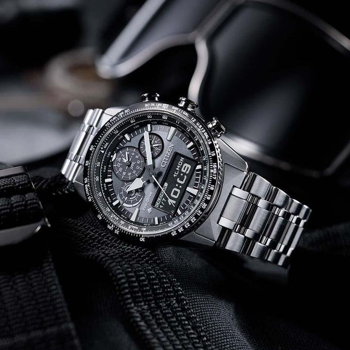 Produktbild Citizen Herrenuhr JV2006-55H (Taucheruhr, 44 mm)