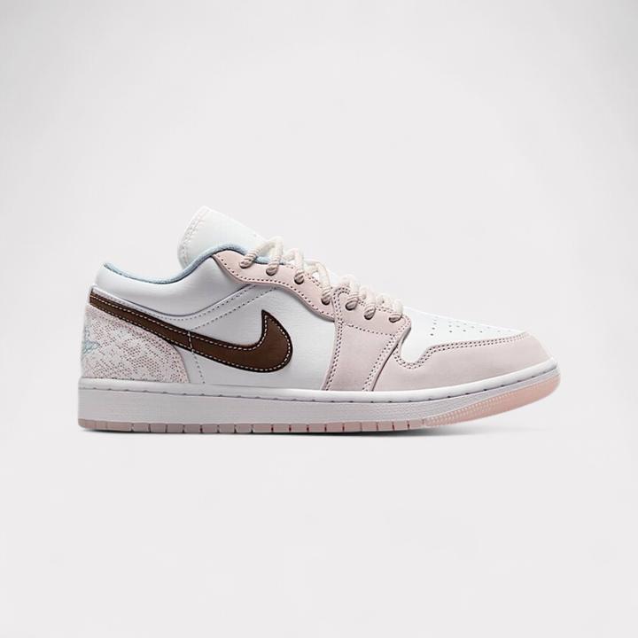 Blanc, Rose pâle doux rose pâle, Ironstone