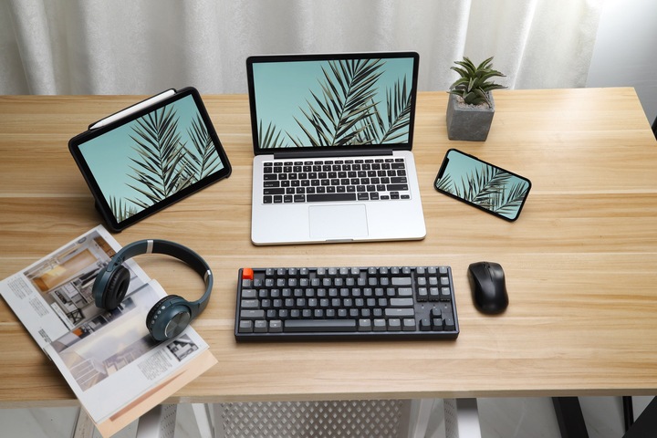 Actual product image Keychron K8 Hot-Swap (CH, Cable, Wireless)