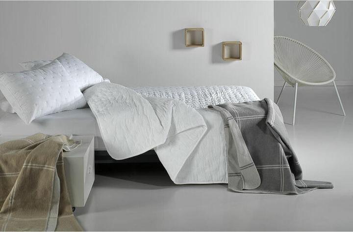 Actual product image Pierre Cardin Bedspread (quilt) DOTS White Single (2 Pieces) (200 x 270 cm)