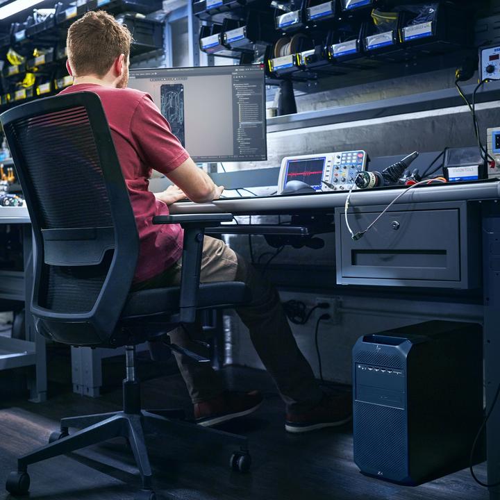 Produktbild HP Z8 G5 (Intel Xeon w9-3475X, 128 GB, 1000 GB, RTX A2000)
