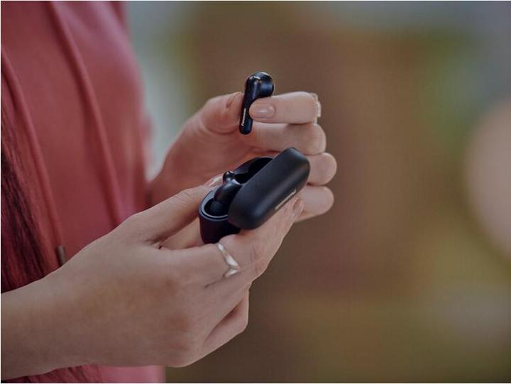 Actual product image Panasonic RZB110WDEK (No noise cancellation, 6 h, Wireless)