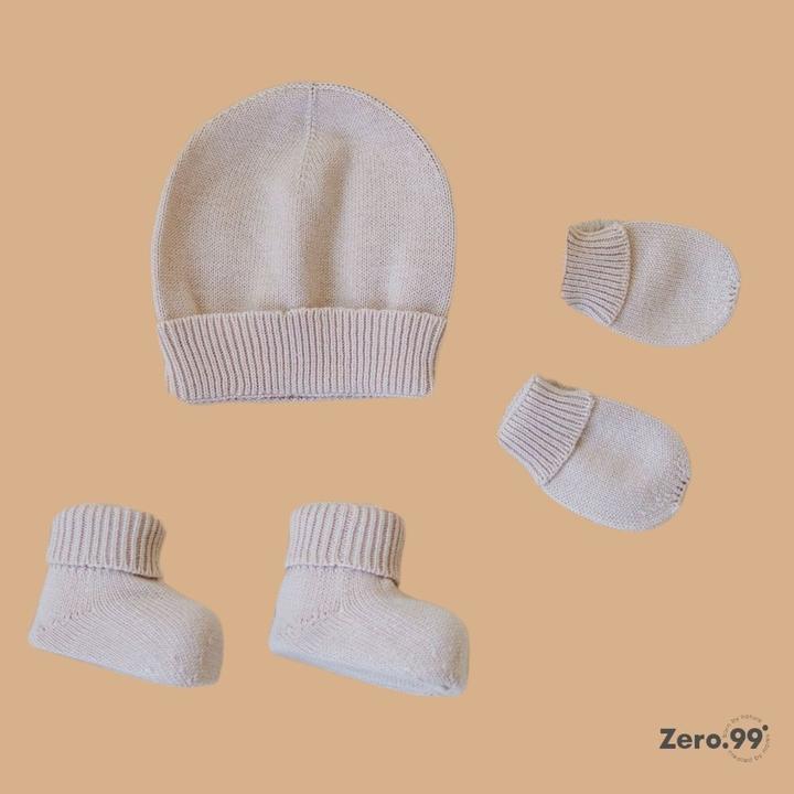 Produktbild Zero.99 Baby Erstlings-Set 3-teilig: Mütze, Fäustlinge & Schühchen. 100% Baumwolle (50, 56, 62)