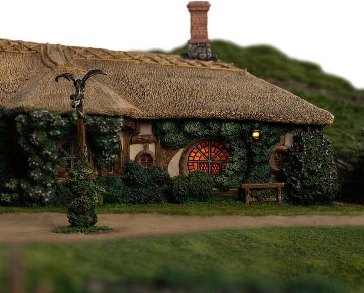 Actual product image Weta Workshop Le Seigneur des Anneaux statuette The Green Dragon Inn