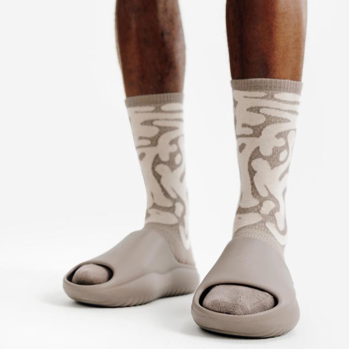 Actual product image Decathlon Badeschlappen Slides Damen/Herren - braun (39, 40)