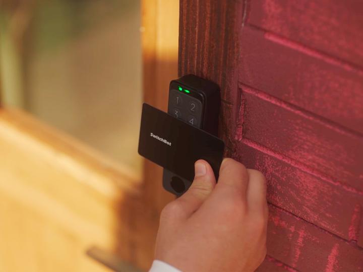 Produktbild SwitchBot Keypad Touch Smartes Codeschloss für Lock Pro (Fingerabdruck)