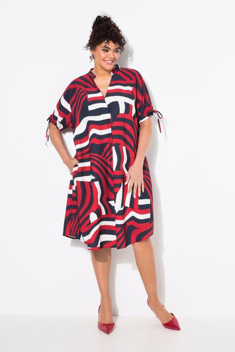 Produktbild Ulla Popken Kleid, V-Ausschnitt, oversized, Halbarm, Taschen (60)
