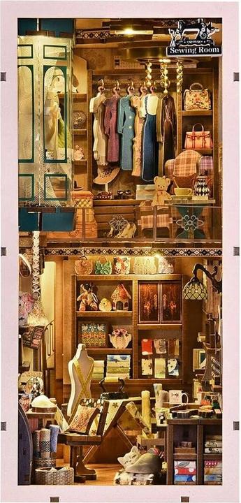 Fifijoy Sewing Room - Book Nook