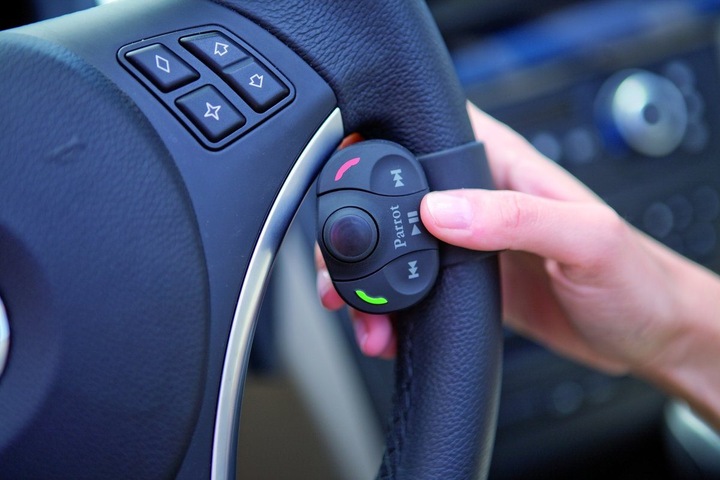 Actual product image Parrot MKi9200 - Bluetooth handsfree