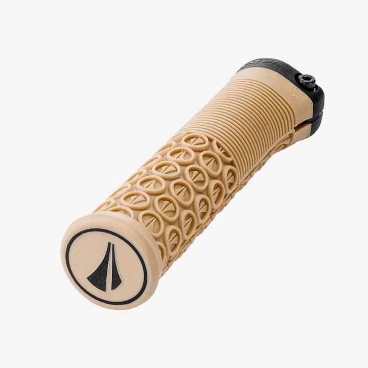 Actual product image Sdg Thrice 33 Lock-On Grip, 136/33mm, tan