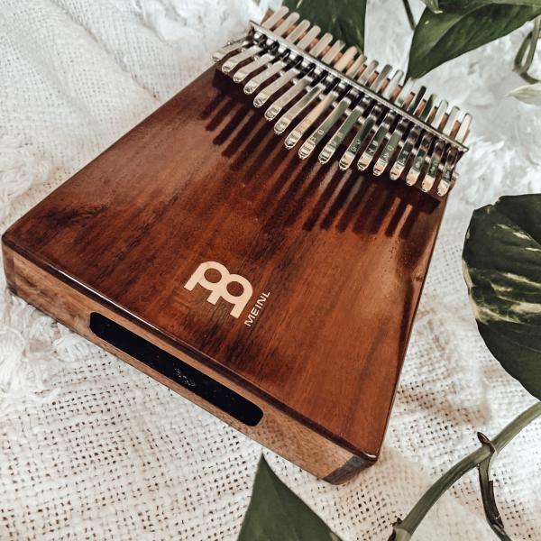 Actual product image Meinl Wah-Wah Kalimba - 17 tones - Acacia (Percussion)