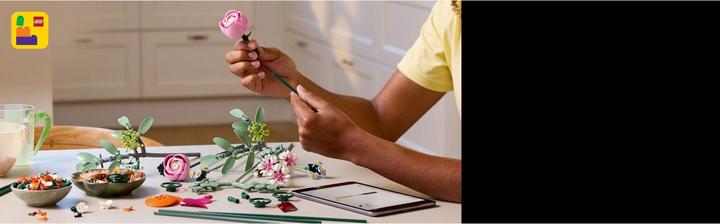 Image du produit LEGO Schöner Rosafarbener Blumenstrauss (10342, LEGO Icons, LEGO Botanical)