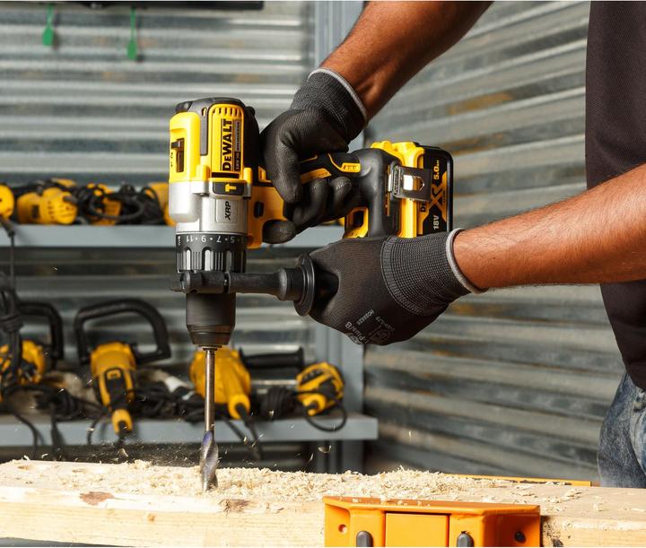 Actual product image DeWalt Threespeed impact drill (Rechargeable battery operated)