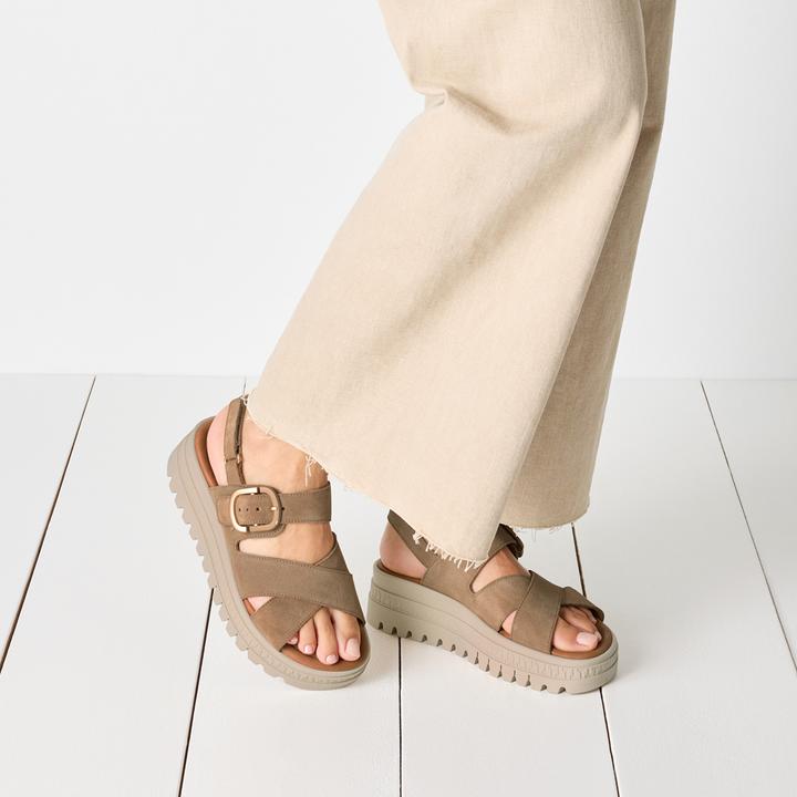 Actual product image Tamaris Sandal (37)
