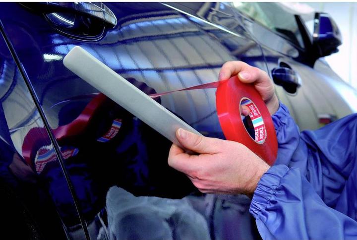 Produktbild tesa Doppelseitiges Klebeband (15 mm)