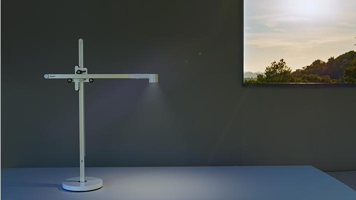 Produktbild Dyson Solarcycle Desk (1.12 lm)