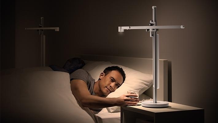 Produktbild Dyson Solarcycle Desk (1.12 lm)