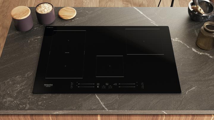 Actual product image Hotpoint HS 1377C CPNE Black Integrated 77 cm zone induction hob 4 zone(s)