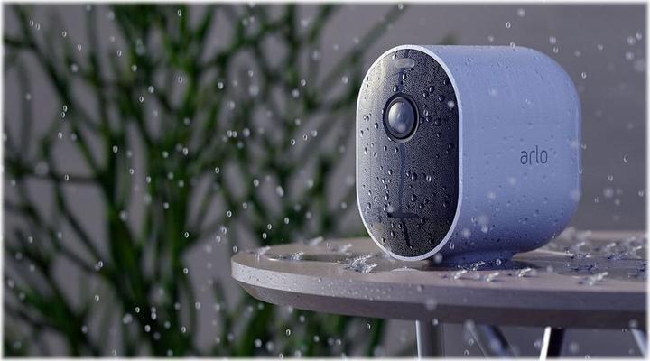 Actual product image Arlo Pro 4 Spotlight VMC4350P-100EUS Set of 3 (2688 x 1520 pixels)