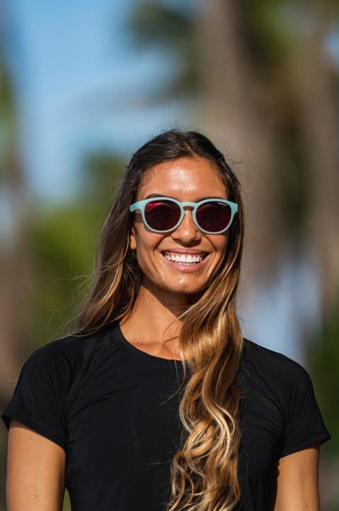 Image du produit MGA Tifosi Svago Satin Crystal Teal lunettes (1 fumée rouge 15,4% transmission de la lumière) (nouveau)