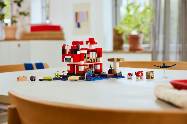 Actual product image LEGO Das Pilzkuh-Haus (21270, LEGO Minecraft)