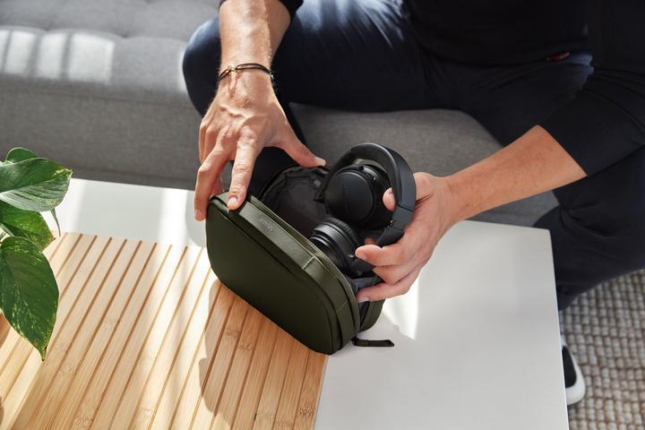 Image du produit Orbitkey - 2-in-1 Tech Pouch - Olive