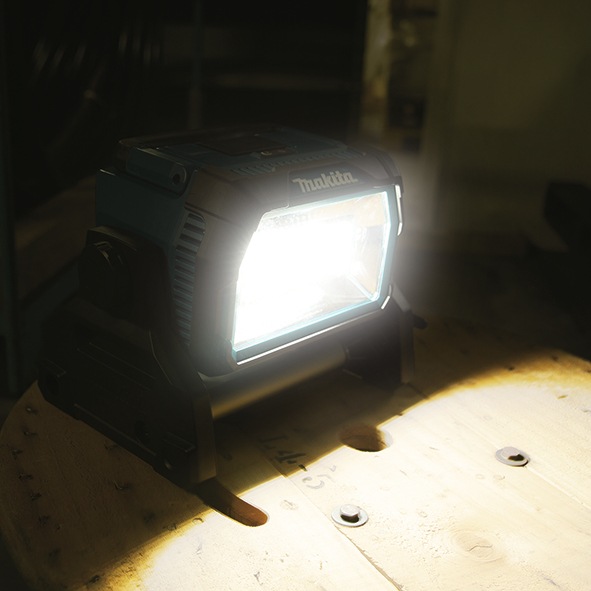 Actual product image Makita DEADML809 (10000 lm)
