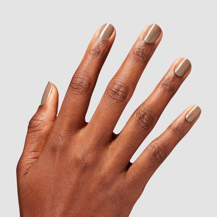 Image du produit OPI Infinite Shine Lacquer - Track Suited Cutie (Vernis couleur)