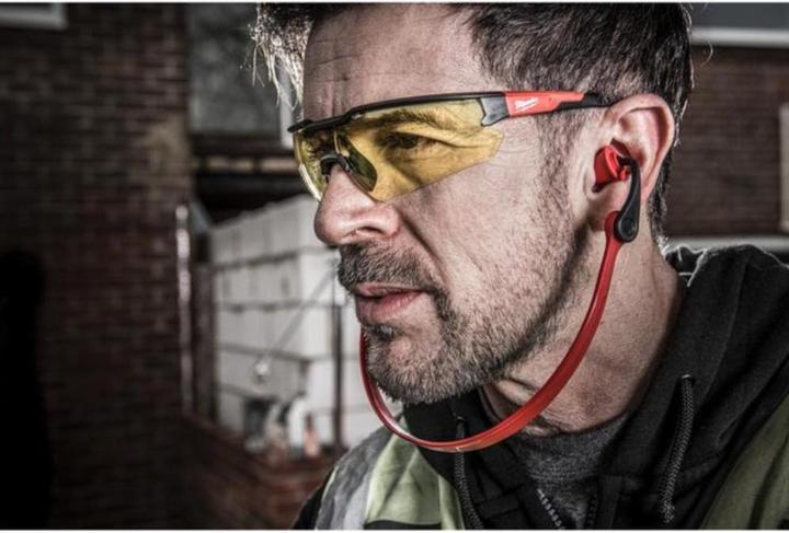 Produktbild MGA Milwaukee Schutzbrille kratzfest gelb