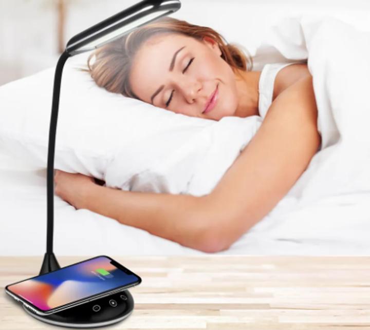 Productafbeelding Grundig Lamp & draadloze oplader USB (800 lm)