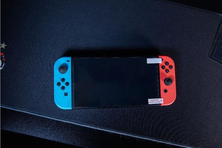 Actual product image Konix Starter Kit Switch WAVES - FFF (Switch)