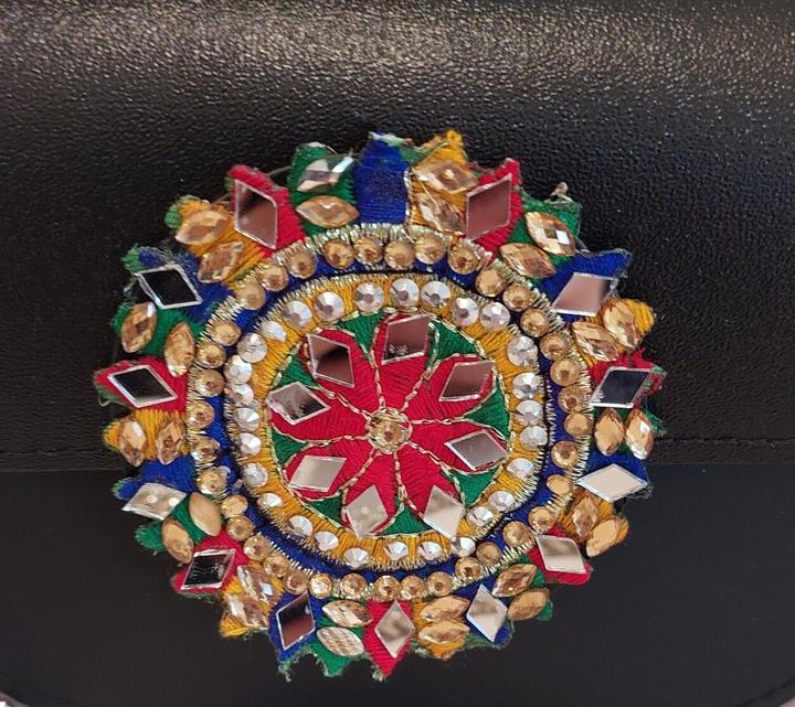 Immagine prodotto Tooitaly Borsa a tracolla Upcycling da bottiglie in PET riciclate dal mare No.50 con Stras