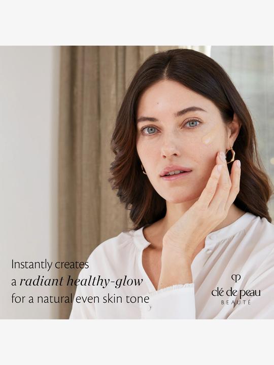 Produktbild Clé De Peau Radiant Fluid Foundation Natural B20 (B20 - Light Medium Beige)