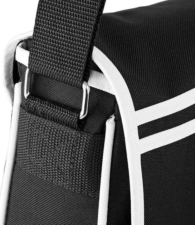 Actual product image Bagbase Retro Messenger Bag (12 l)