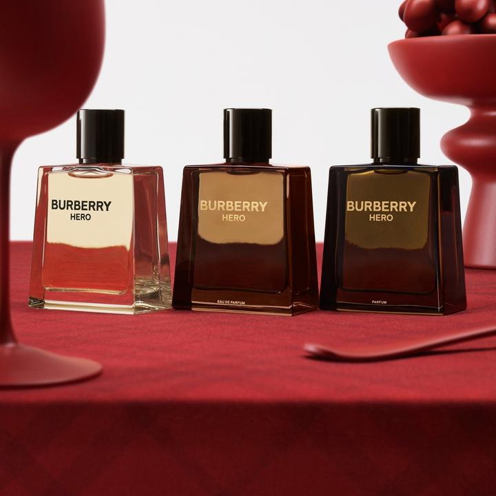 Actual product image Azzaro SET BURBERRY Hero EDT spray 100ml + SHOWER GEL 75ml + EDT spray 10ml (Perfume set)