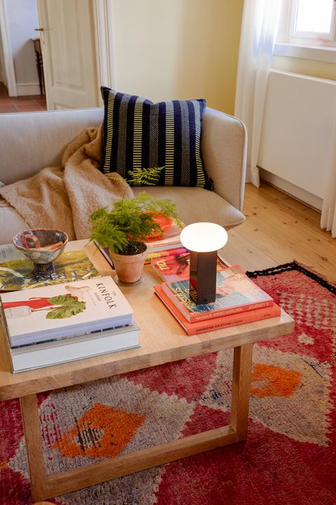 Image du produit Hübsch Low Tragbare Lampe Braun