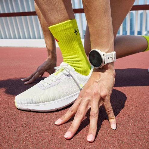 Produktbild Suunto Run - Hellgraues, mit Glasfaser v (46 mm)
