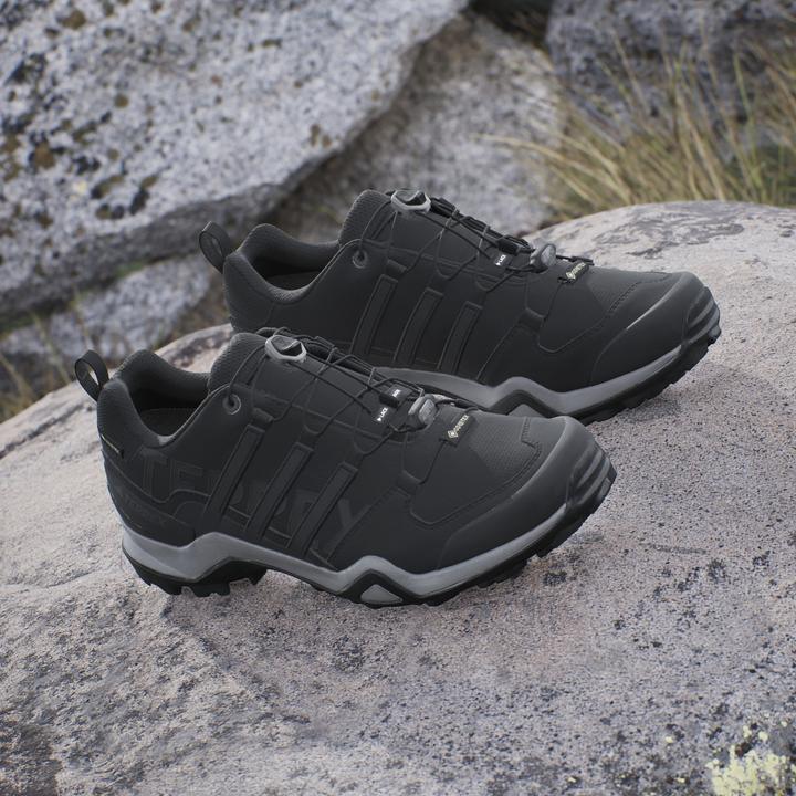 Actual product image adidas hiking shoes terrex swift r2 gore-tex (42 2/3)