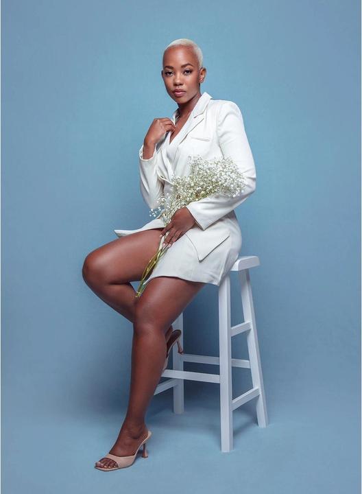 Actual product image Westcott X Drop Pro Wrinkle Resistant Backdrop Pastel Blue (2.4 x 2.4 m) (243.80 cm)