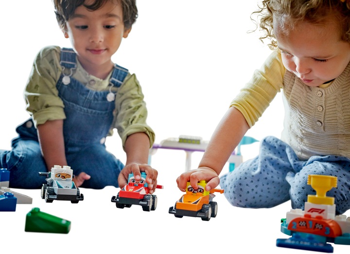 Image du produit LEGO F1 Team Rennautos mit Rennfahrern (10445)