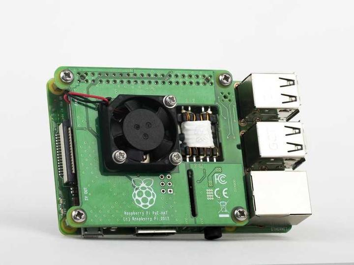 Produktbild Raspberry Pi PoE+ HAT