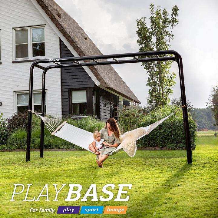 Actual product image BERG PlayBase Medium TL (2x Holzsitz)